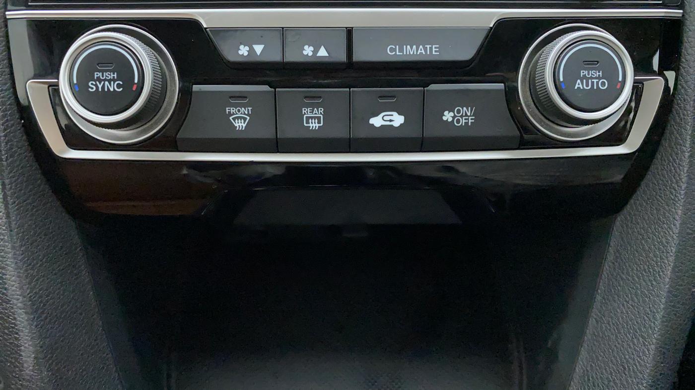 2020 Honda Civic ZX MT DIESEL, Diesel, Manual, 29,774 km, Automatic Climate Control