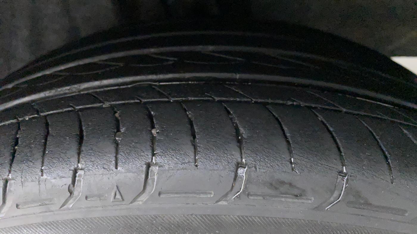 2020 Honda Civic ZX MT DIESEL, Diesel, Manual, 29,774 km, Left Rear Tyre Tread