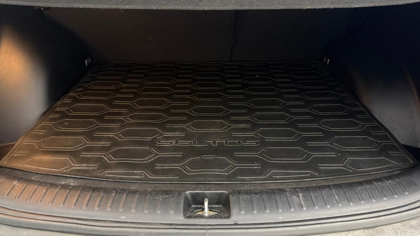 2020 KIA SELTOS HTX 1.5 PETROL, Petrol, Manual, 93,433 km, Boot Inside