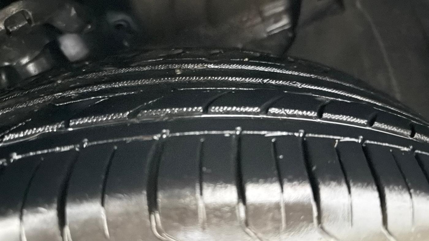 2020 KIA SELTOS HTX 1.5 PETROL, Petrol, Manual, 93,433 km, Right Front Tyre Tread