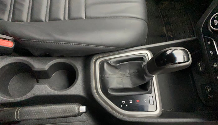 2016 Hyundai Creta SX PLUS AT 1.6 PETROL, Petrol, Automatic, 1,13,542 km, Gear Lever