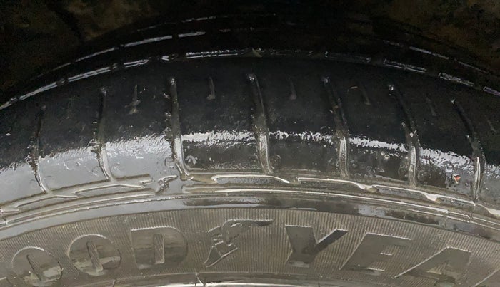 2016 Hyundai Creta SX PLUS AT 1.6 PETROL, Petrol, Automatic, 1,13,542 km, Left Front Tyre Tread