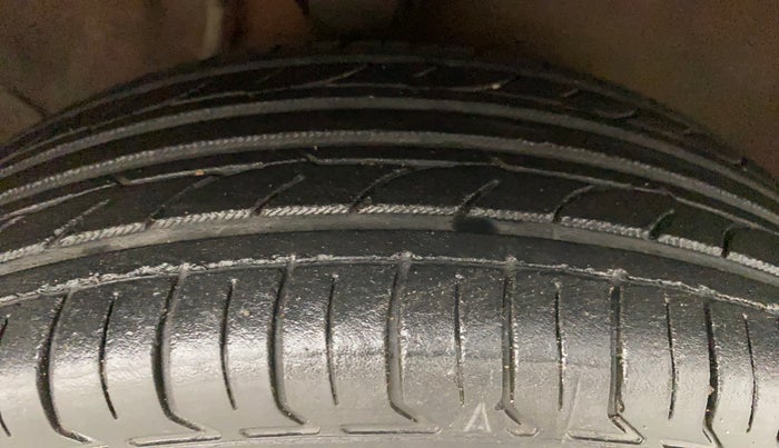 2011 Maruti Alto K10 VXI, Petrol, Manual, 58,883 km, Right Front Tyre Tread