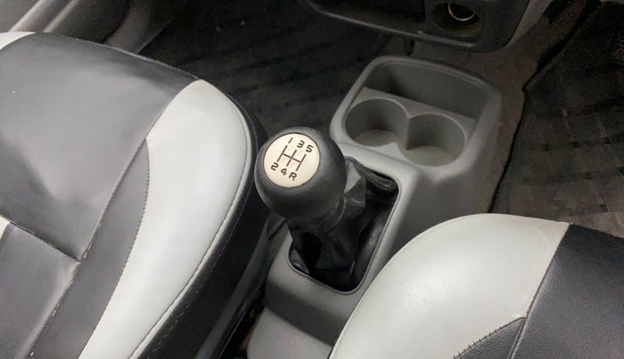 2011 Maruti Alto K10 VXI, Petrol, Manual, 58,883 km, Gear lever - Boot Cover minor damage