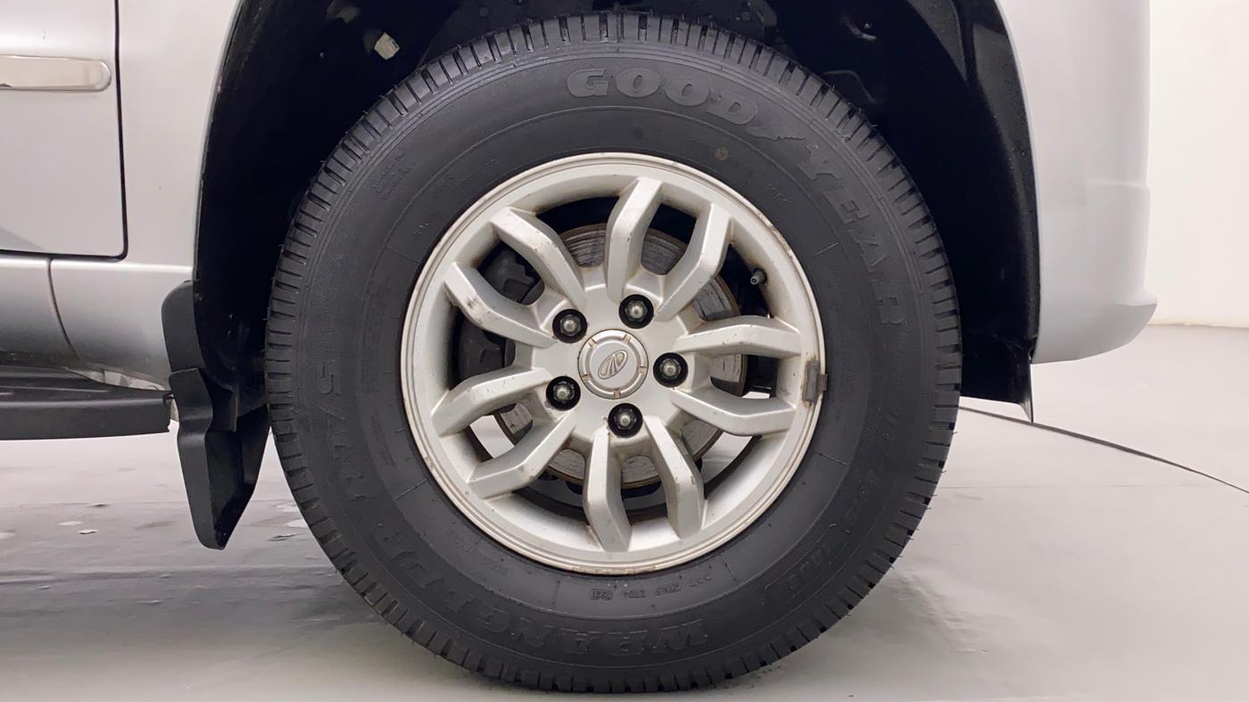 2016 Mahindra TUV300 T8, Diesel, Manual, 51,412 km, Right Front Wheel
