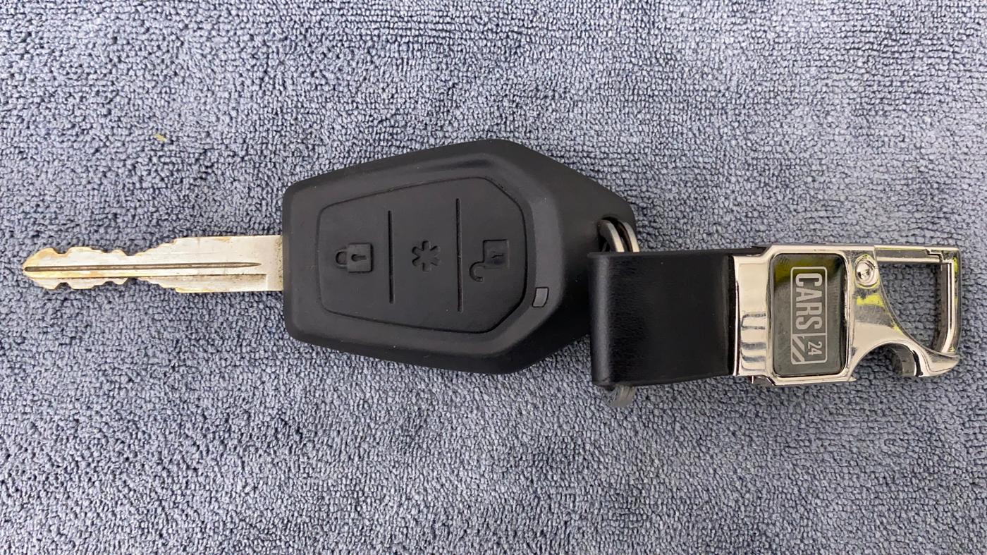 2016 Mahindra TUV300 T8, Diesel, Manual, 51,412 km, Key Close Up