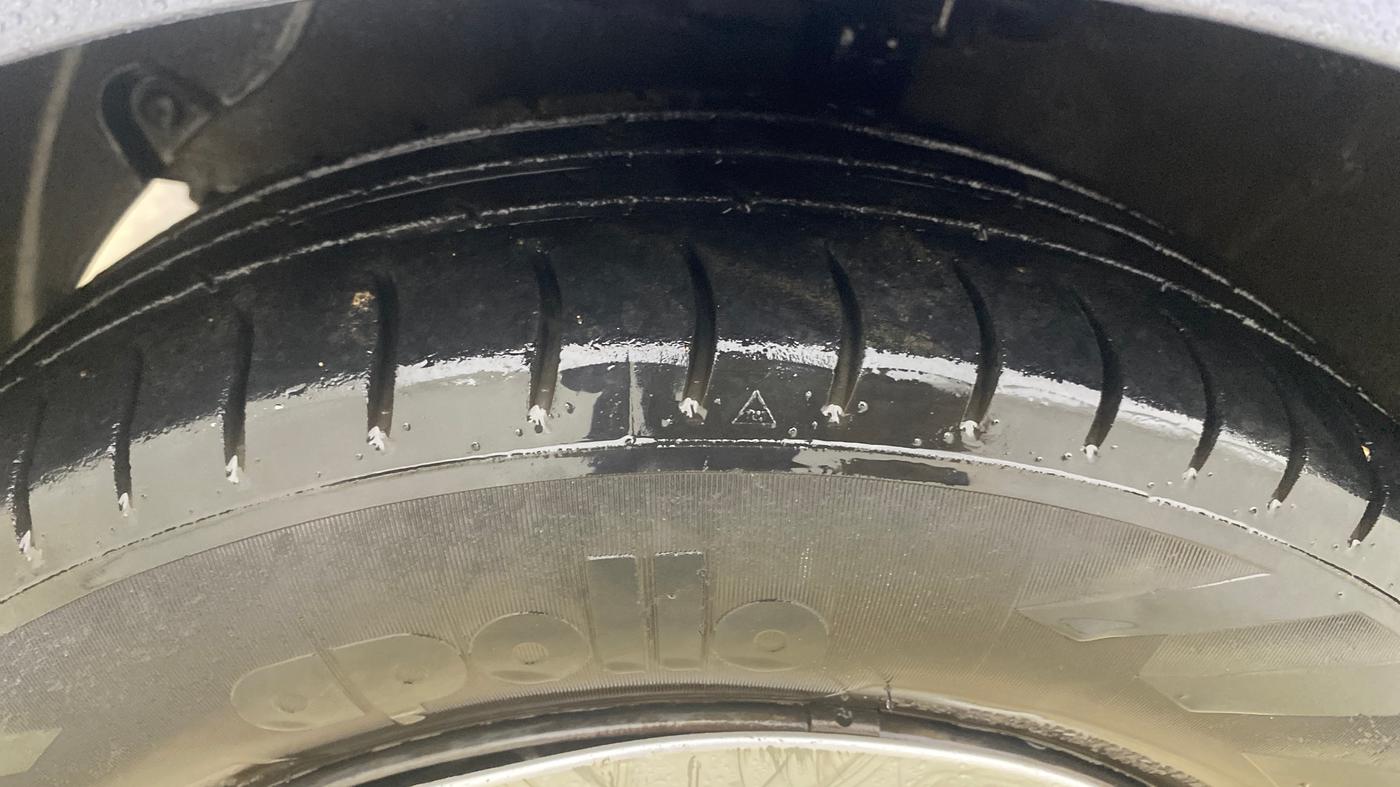 2015 Hyundai Xcent S 1.2, Petrol, Manual, 91,835 km, Left Front Tyre Tread