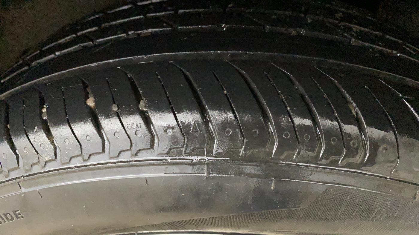 2019 Toyota Glanza V CVT, Petrol, Automatic, 72,256 km, Left Rear Tyre Tread