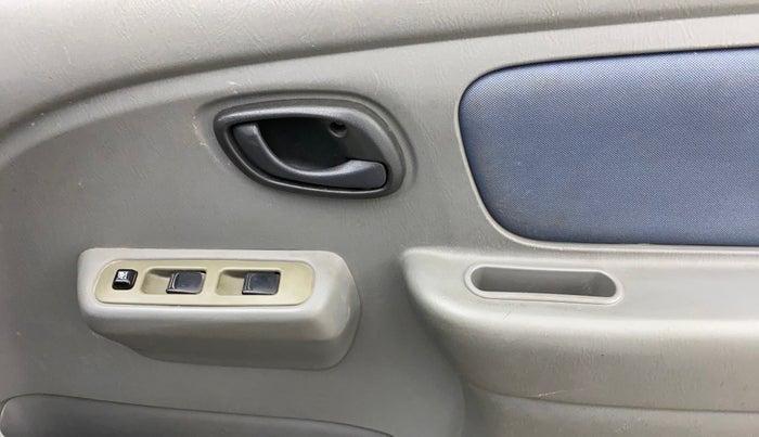 2014 Maruti Alto K10 VXI, Petrol, Manual, 13,152 km, Driver Side Door Panels Control