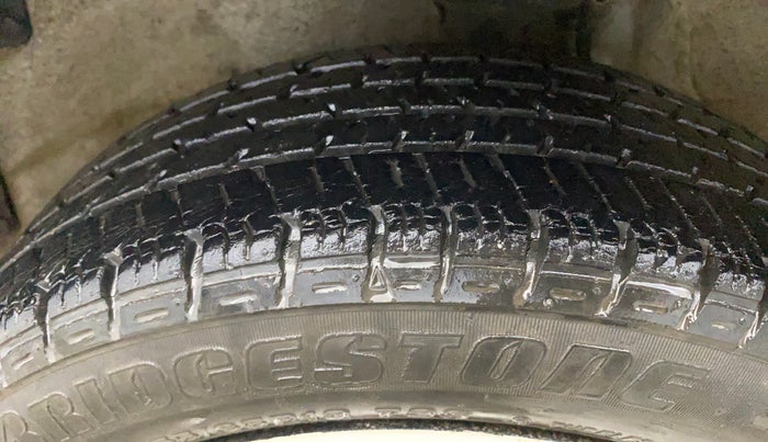 2014 Maruti Alto K10 VXI, Petrol, Manual, 13,152 km, Left Front Tyre Tread