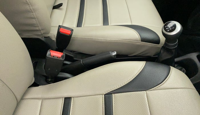 2016 Maruti Wagon R 1.0 VXI OPT, Petrol, Manual, 19,740 km, Gear Lever
