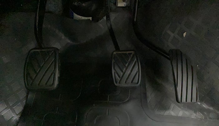 2016 Maruti Wagon R 1.0 VXI OPT, Petrol, Manual, 19,740 km, Pedals