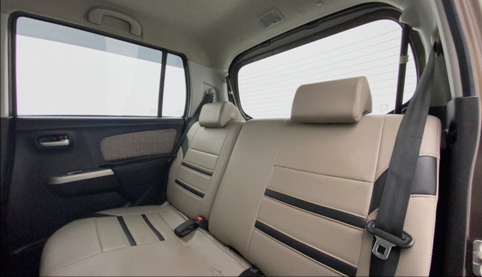 2016 Maruti Wagon R 1.0 VXI OPT, Petrol, Manual, 19,740 km, Right Side Rear Door Cabin