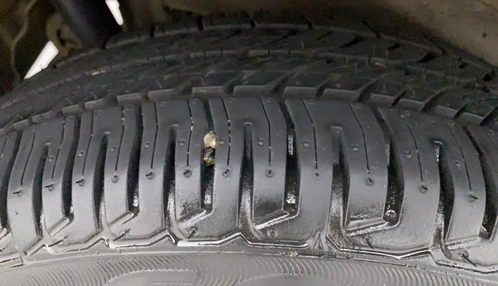 2016 Maruti Wagon R 1.0 VXI OPT, Petrol, Manual, 19,740 km, Right Rear Tyre Tread