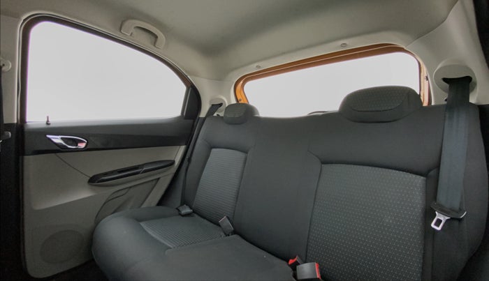2018 Tata Tiago XZ 1.2 REVOTRON, Petrol, Manual, 25,710 km, Right Side Rear Door Cabin