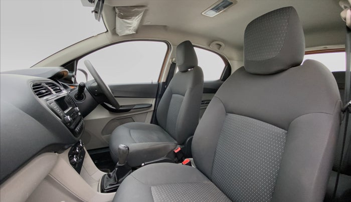 2018 Tata Tiago XZ 1.2 REVOTRON, Petrol, Manual, 25,710 km, Right Side Front Door Cabin