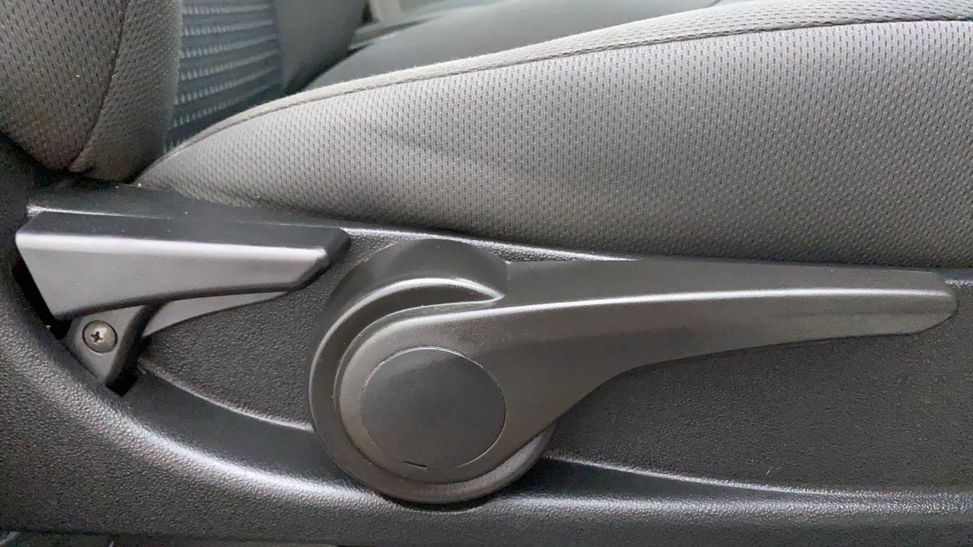 2018 Tata Tiago XZ 1.2 REVOTRON, Petrol, Manual, 25,710 km, Driver Side Adjustment Panel