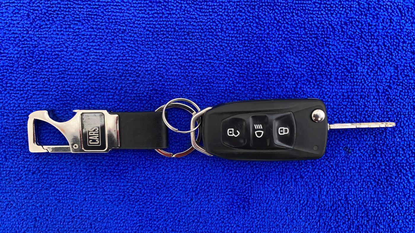 2018 Tata Tiago XZ 1.2 REVOTRON, Petrol, Manual, 25,710 km, Key Close Up