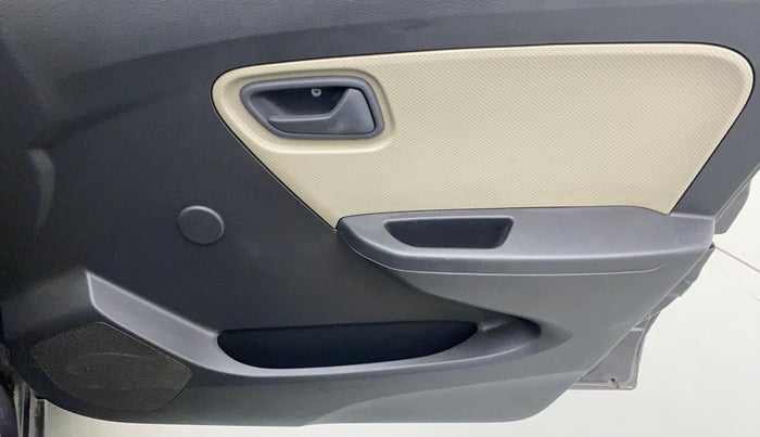 2016 Maruti Alto K10 LXI CNG, CNG, Manual, 63,010 km, Driver Side Door Panels Control