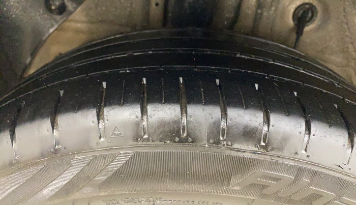 2019 Hyundai Elite i20 SPORTZ PLUS 1.2 DUAL TONE, Petrol, Manual, 1,07,519 km, Right Rear Tyre Tread