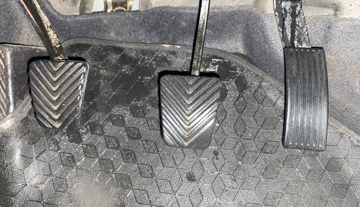 2019 Hyundai Elite i20 SPORTZ PLUS 1.2 DUAL TONE, Petrol, Manual, 1,07,519 km, Pedals