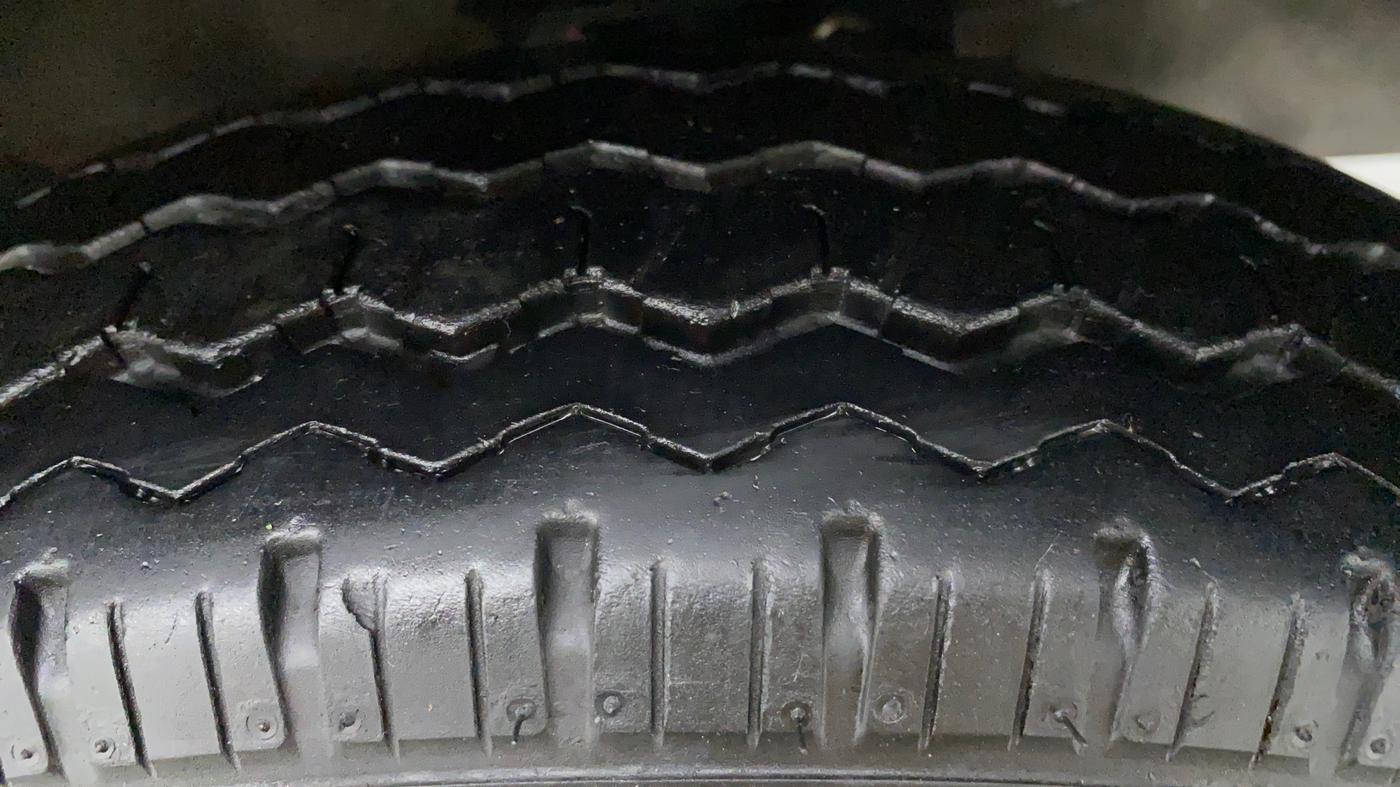 2020 Maruti Eeco 5 STR CNG WITH AC PLUSHTR, CNG, Manual, 14,258 km, Left Rear Tyre Tread