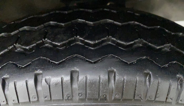 2020 Maruti Eeco 5 STR CNG WITH AC PLUSHTR, CNG, Manual, 14,258 km, Left Rear Tyre Tread