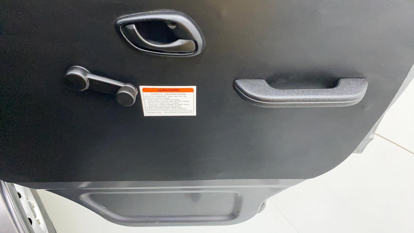 2020 Maruti Eeco 5 STR CNG WITH AC PLUSHTR, CNG, Manual, 14,258 km, Driver Side Door Panels Control