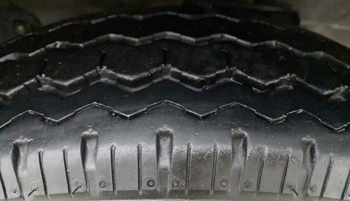 2020 Maruti Eeco 5 STR CNG WITH AC PLUSHTR, CNG, Manual, 14,258 km, Right Rear Tyre Tread