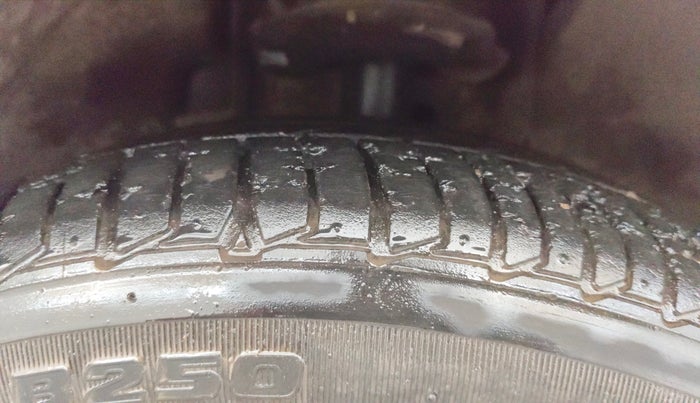 2022 Tata TIGOR XZA PLUS PETROL, Petrol, Automatic, 43,212 km, Right Front Tyre Tread