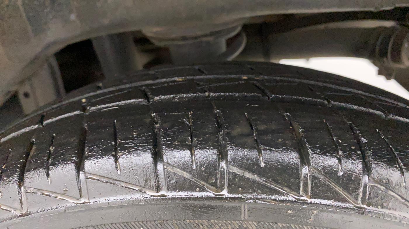 2021 Maruti Alto VXI PLUS, Petrol, Manual, 24,463 km, Left Rear Tyre Tread