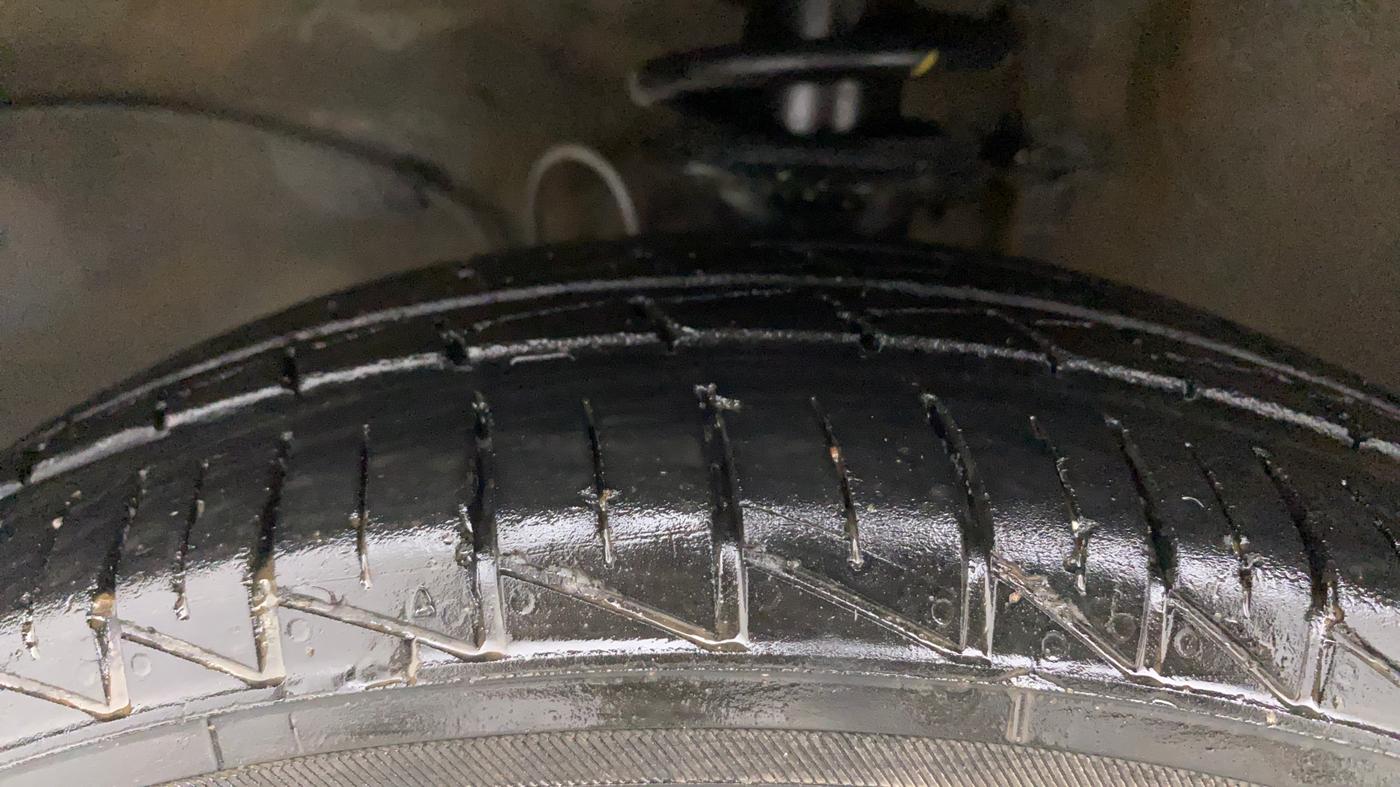 2021 Maruti Alto VXI PLUS, Petrol, Manual, 24,463 km, Left Front Tyre Tread