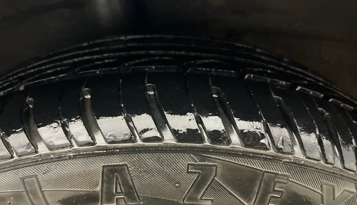 2015 Hyundai Xcent S 1.2, Petrol, Manual, 71,547 km, Right Rear Tyre Tread