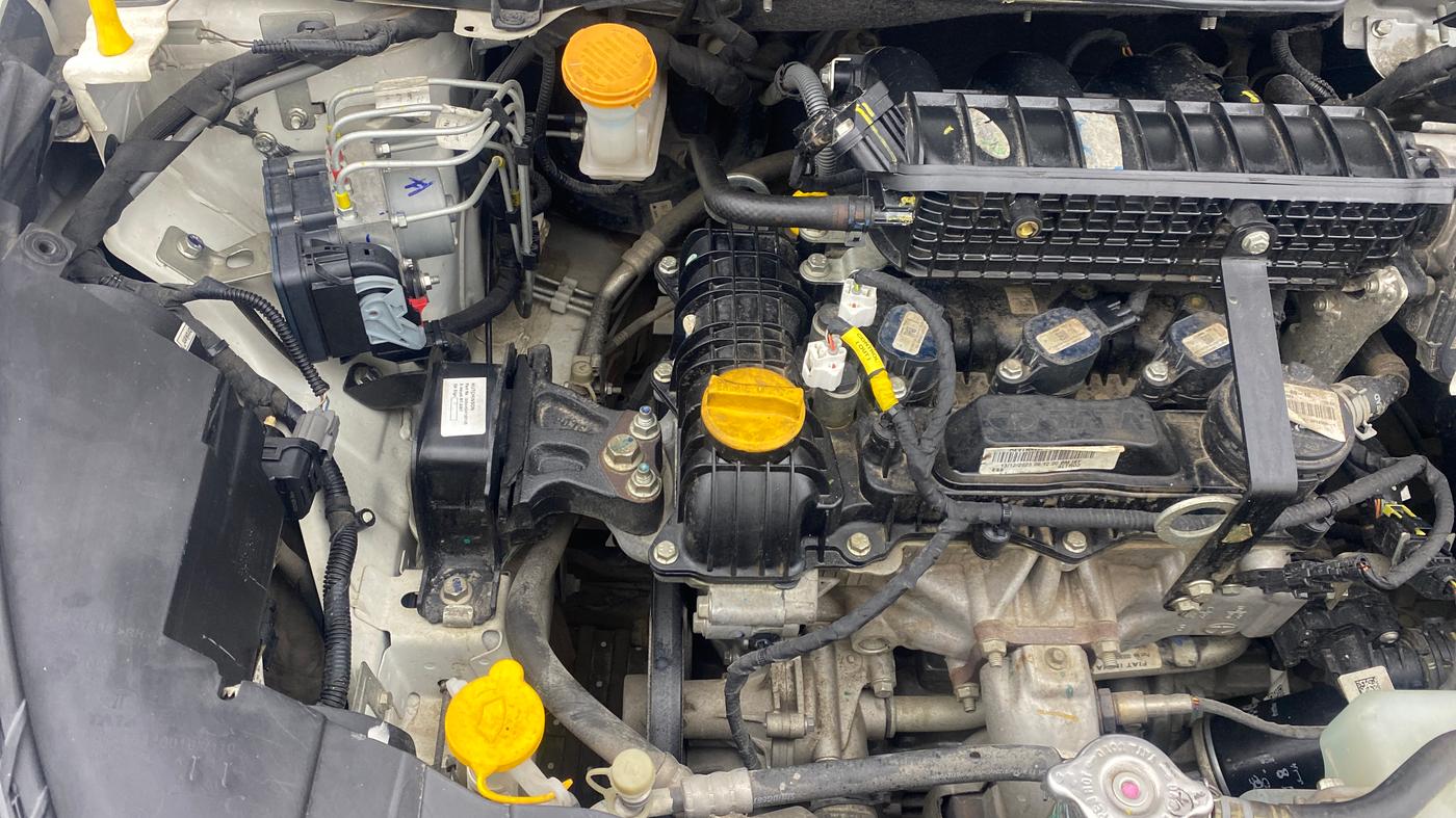 2023 Tata ALTROZ XZ + SUNROOF, Petrol, Manual, 44,407 km, Engine View - Right