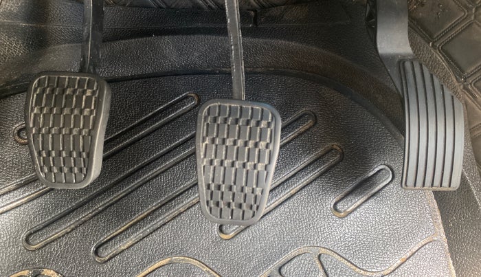 2023 Tata ALTROZ XZ + SUNROOF, Petrol, Manual, 44,407 km, Pedals