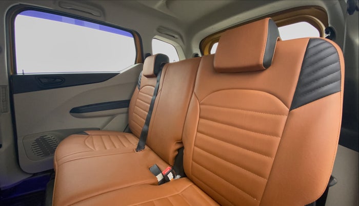 2019 Renault TRIBER 1.0 RXT, CNG, Manual, 9,215 km, Right Side Rear Door Cabin