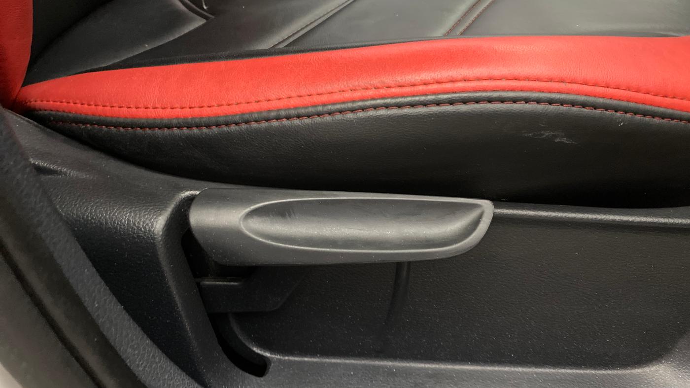 2018 Volkswagen Polo GT TSI AT, Petrol, Automatic, 1,16,231 km, Driver Side Adjustment Panel