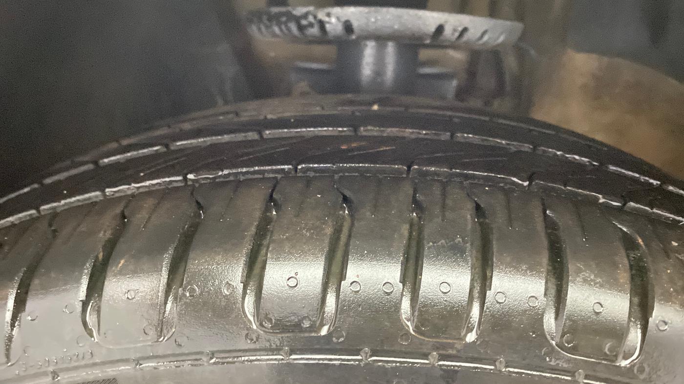 2018 Volkswagen Polo GT TSI AT, Petrol, Automatic, 1,16,231 km, Left Front Tyre Tread