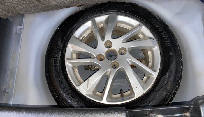 2013 Maruti Swift ZXI, Petrol, Manual, 54,475 km, Spare Tyre