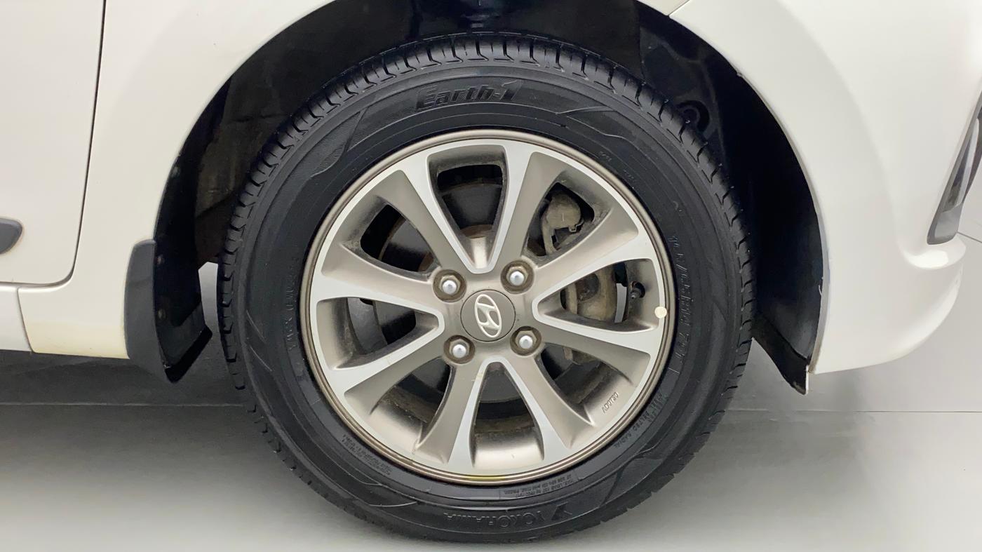 2015 Hyundai Grand i10 ASTA 1.2 KAPPA VTVT, Petrol, Manual, 26,028 km, Right Front Wheel
