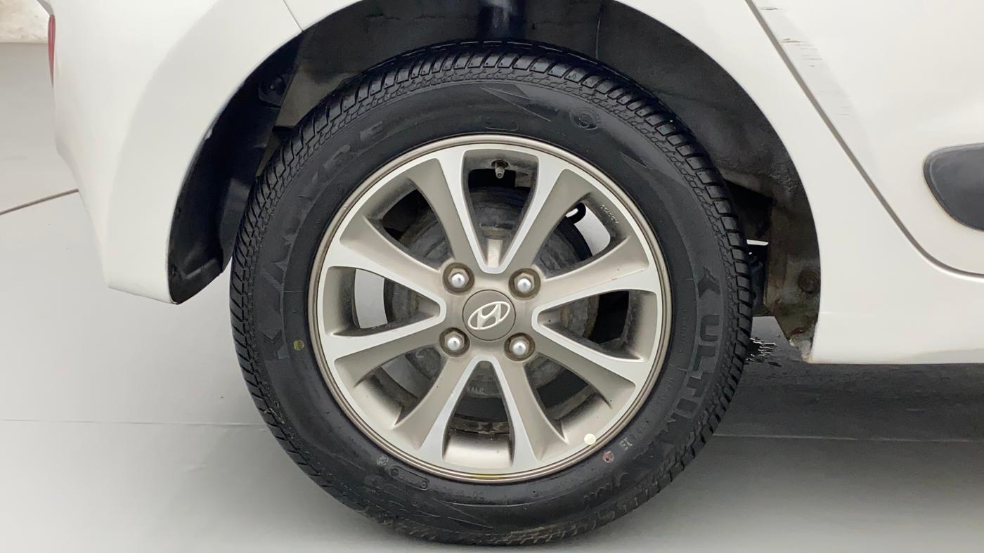 2015 Hyundai Grand i10 ASTA 1.2 KAPPA VTVT, Petrol, Manual, 26,028 km, Right Rear Wheel