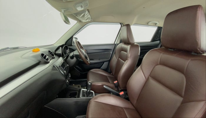 2021 Maruti Swift VXI, Petrol, Manual, 25,401 km, Right Side Front Door Cabin