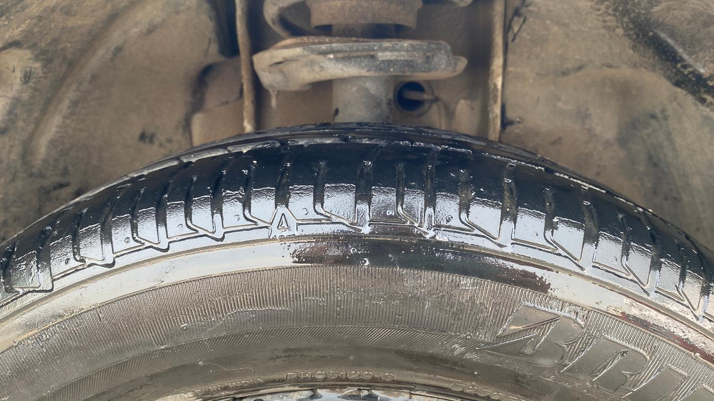 2017 Tata Tiago XT PETROL, Petrol, Manual, 27,057 km, Right Front Tyre Tread