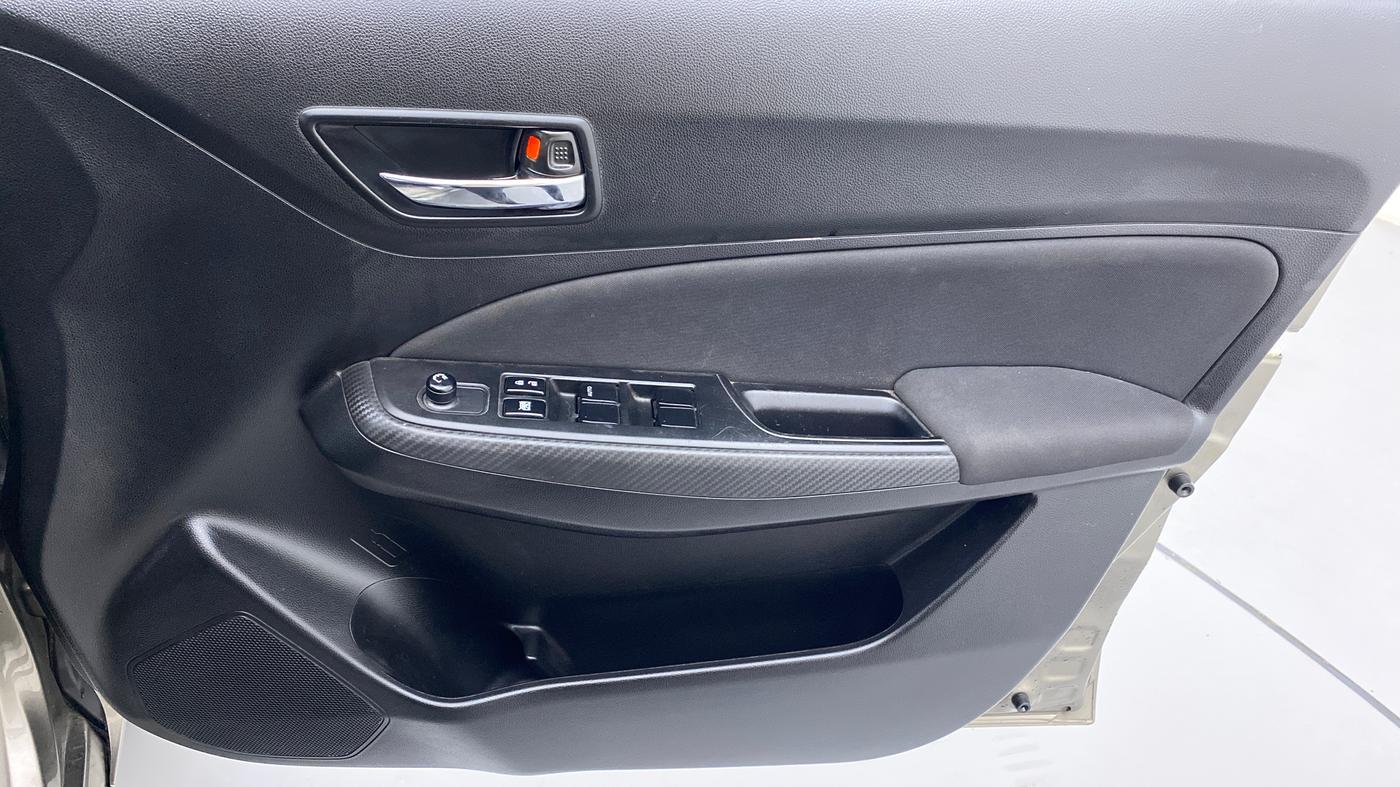 2020 Maruti Swift VXI D, Petrol, Manual, 11,035 km, Driver Side Door Panels Control