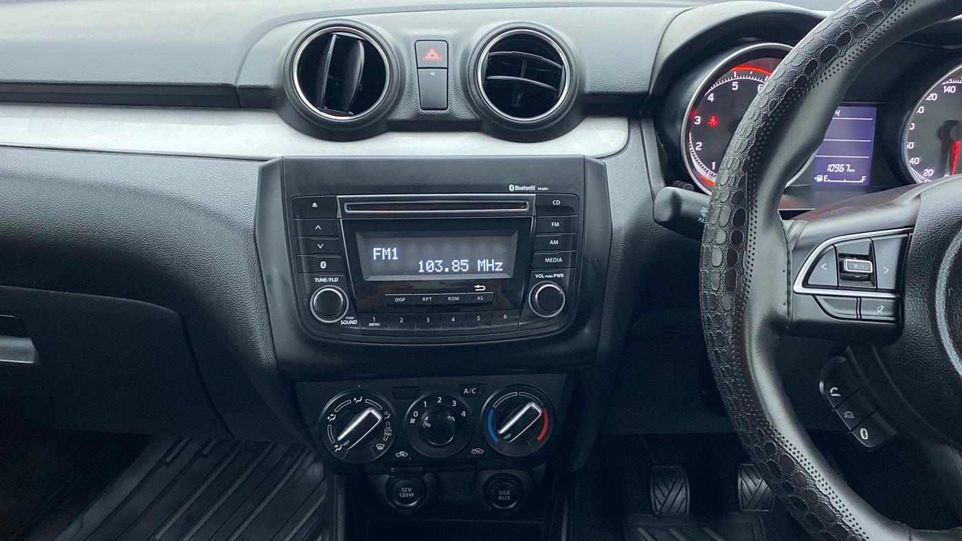2020 Maruti Swift VXI D, Petrol, Manual, 11,035 km, Air Conditioner