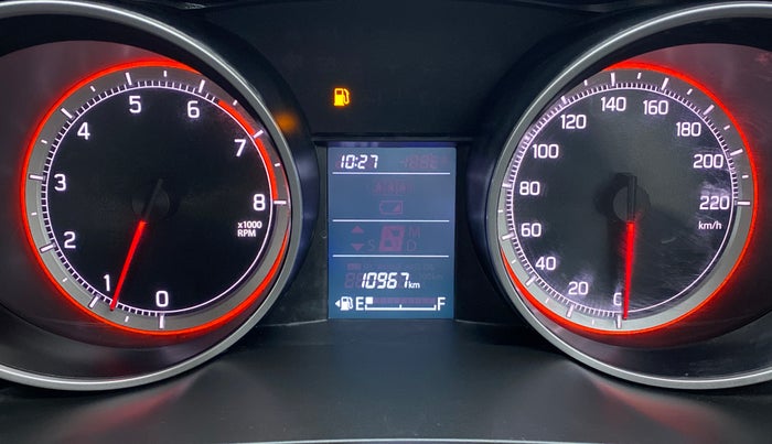 2020 Maruti Swift VXI D, Petrol, Manual, 11,035 km, Odometer Image