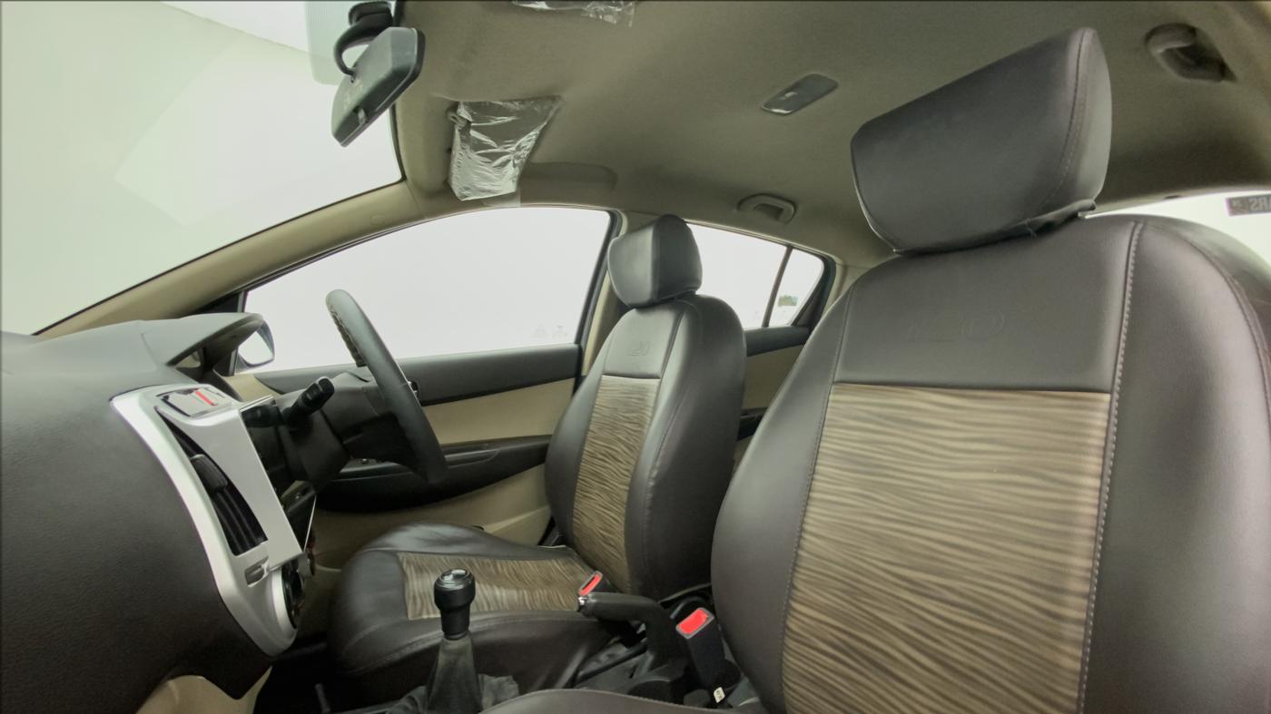 2013 Hyundai i20 MAGNA 1.2, Petrol, Manual, 54,222 km, Right Side Front Door Cabin