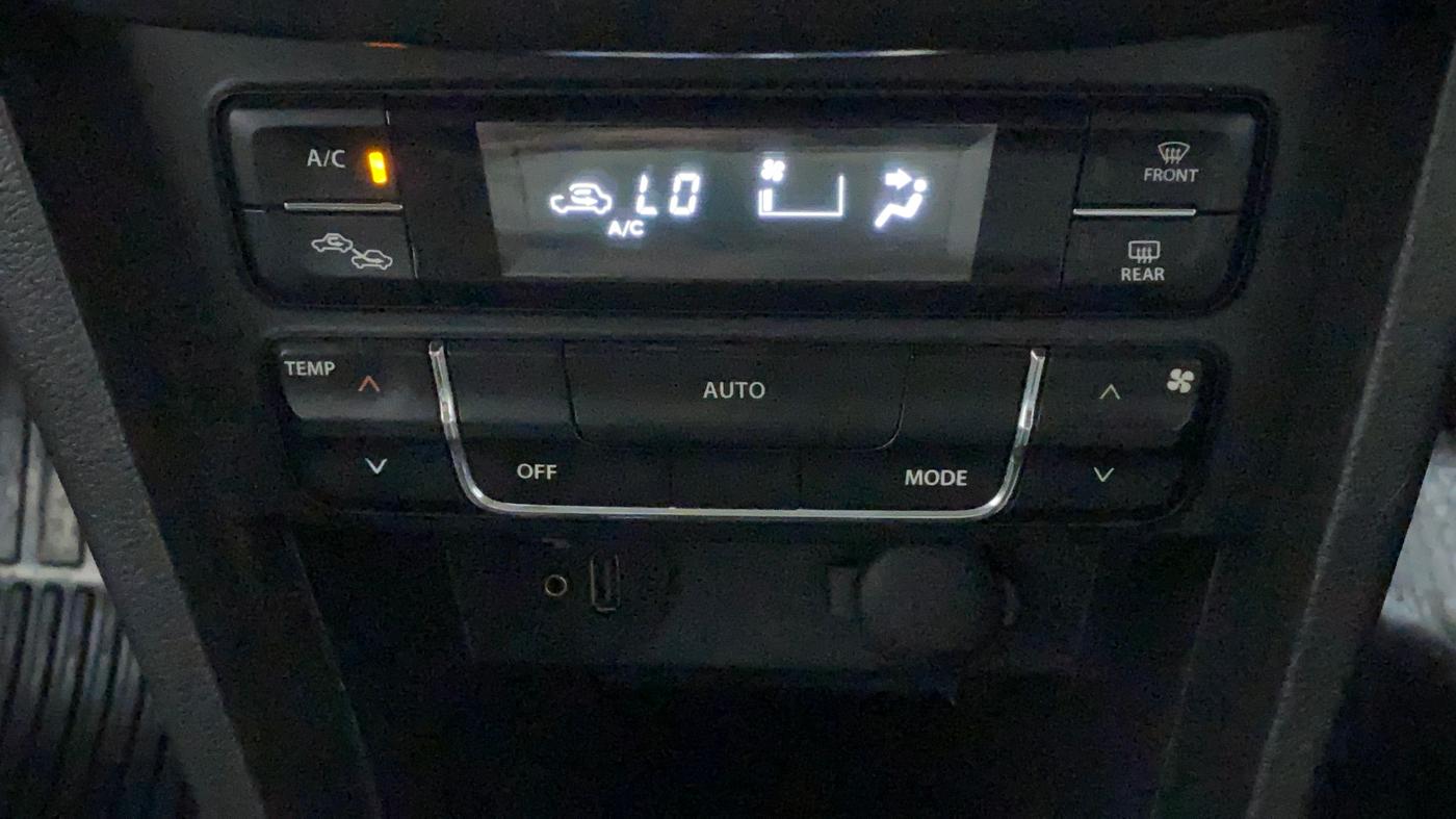 2021 Maruti Vitara Brezza VXI, Petrol, Manual, 61,054 km, Automatic Climate Control