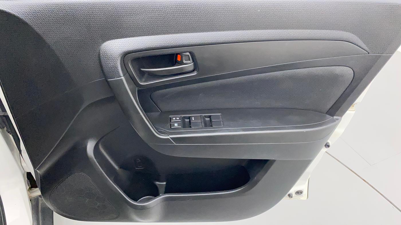 2021 Maruti Vitara Brezza VXI, Petrol, Manual, 61,054 km, Driver Side Door Panels Control