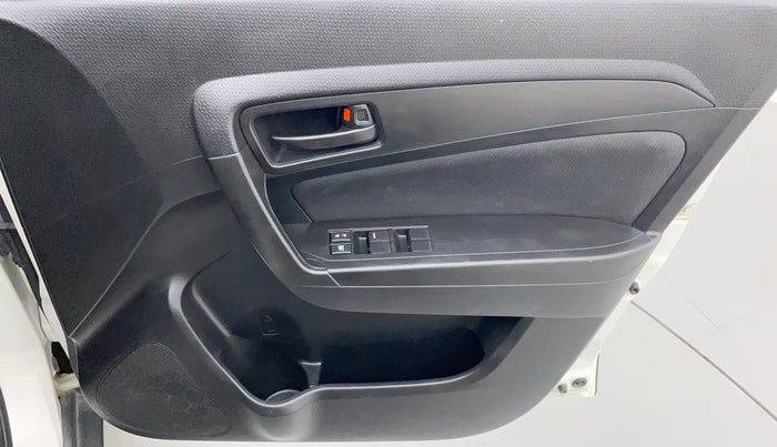 2021 Maruti Vitara Brezza VXI, Petrol, Manual, 61,054 km, Driver Side Door Panels Control